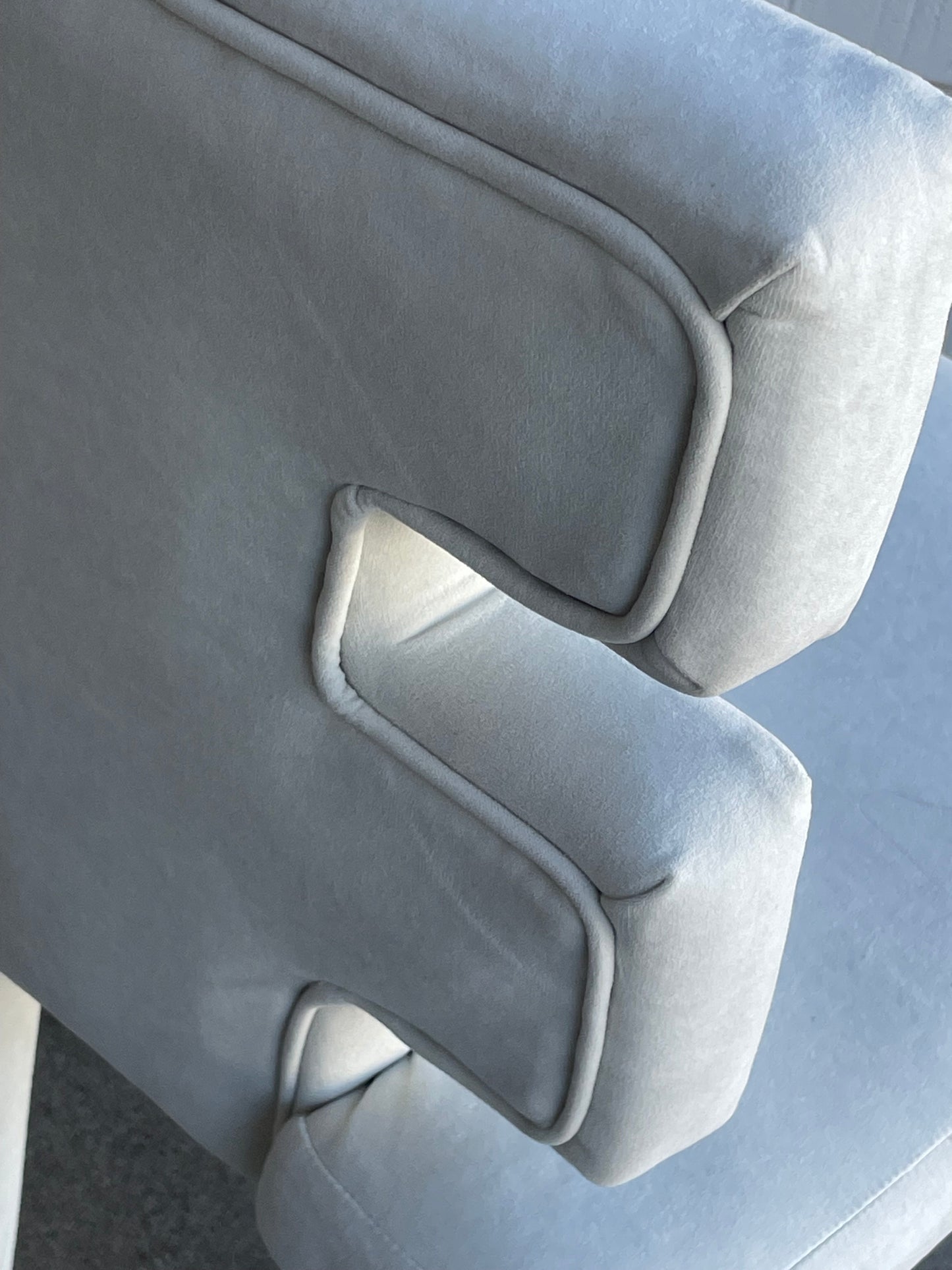 Set of 8 Mya Dining Chairs in White