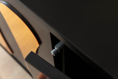 Luxury cabinet with magnetic doors