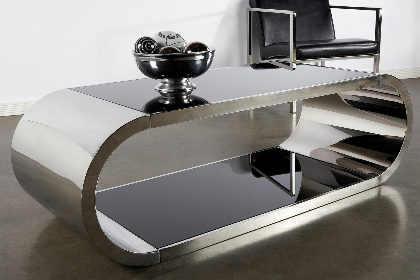 Pia Coffee Table in Chrome